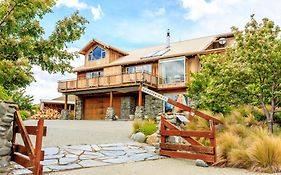 Glacier Rock Lakeview House